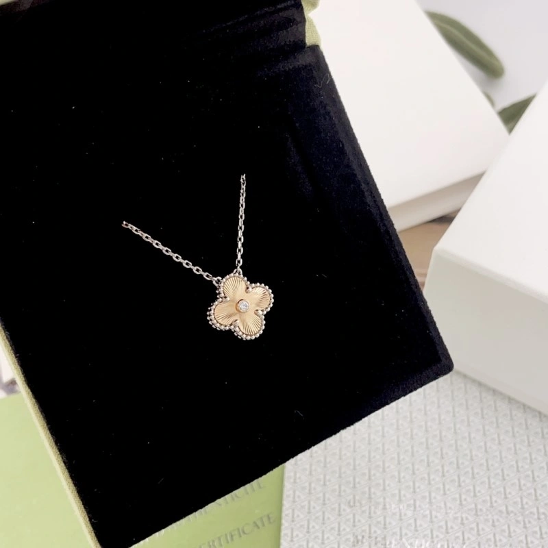 Minimalist Vca Necklaces 254027