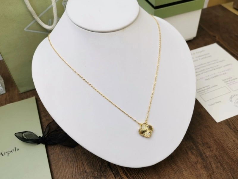Unisex Vca Necklaces 254023