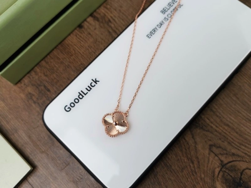 Unisex Vca Necklaces 254023