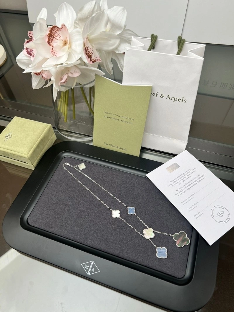 Vca Necklaces TopPick 254018