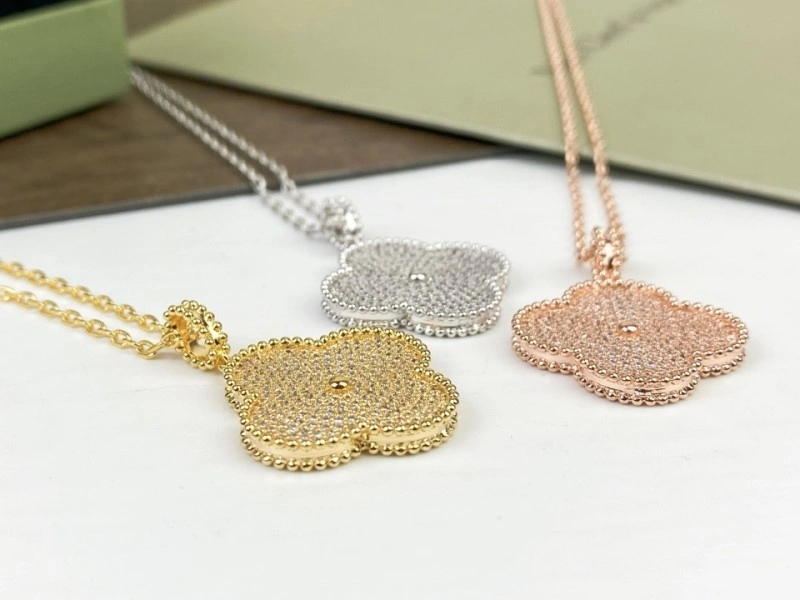 Vca Necklaces SunProtective 254006
