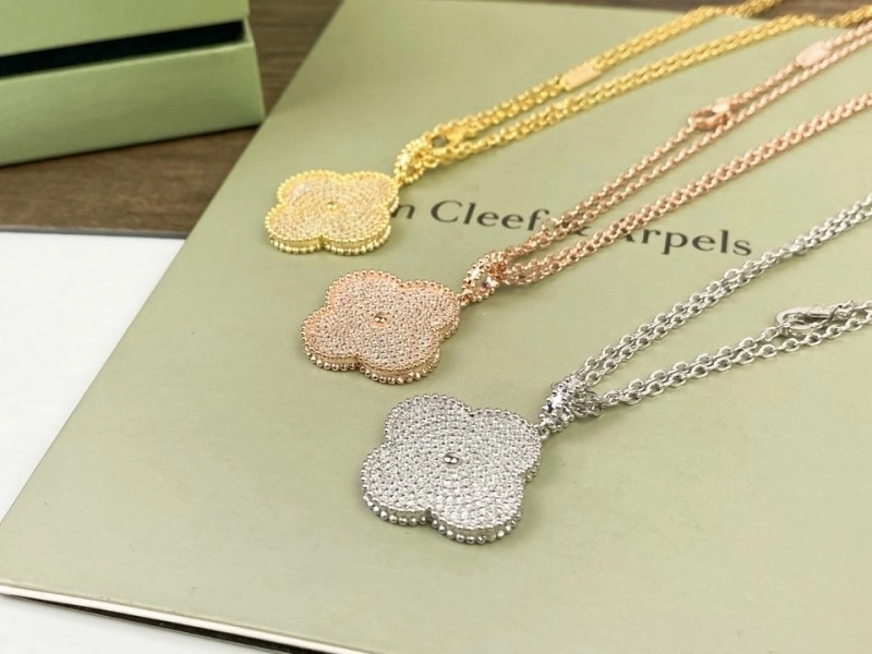 Vca Necklaces SunProtective 254006