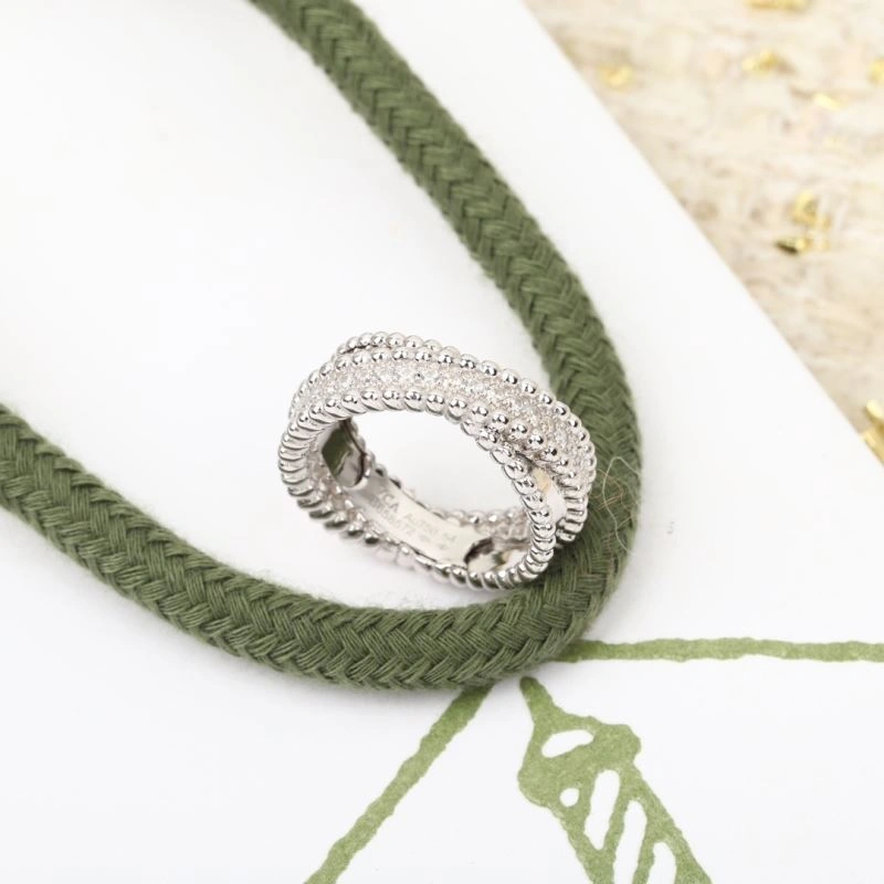 Stretchable Vca Rings 255360