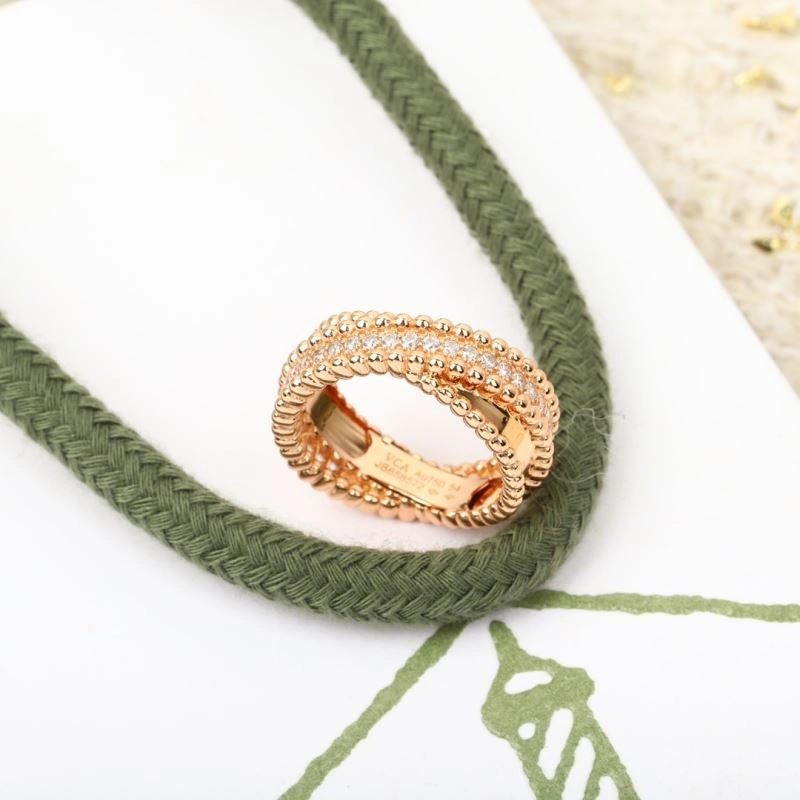Stretchable Vca Rings 255360