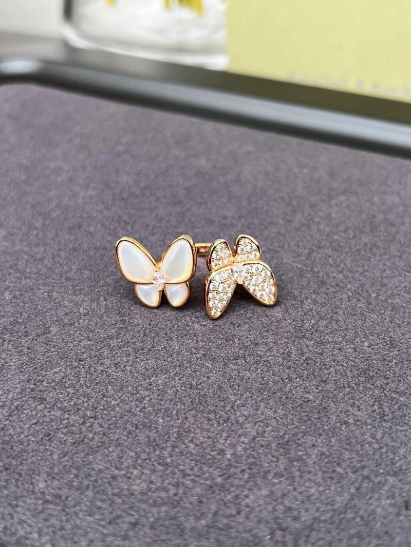 Youthful Vca Rings 255098