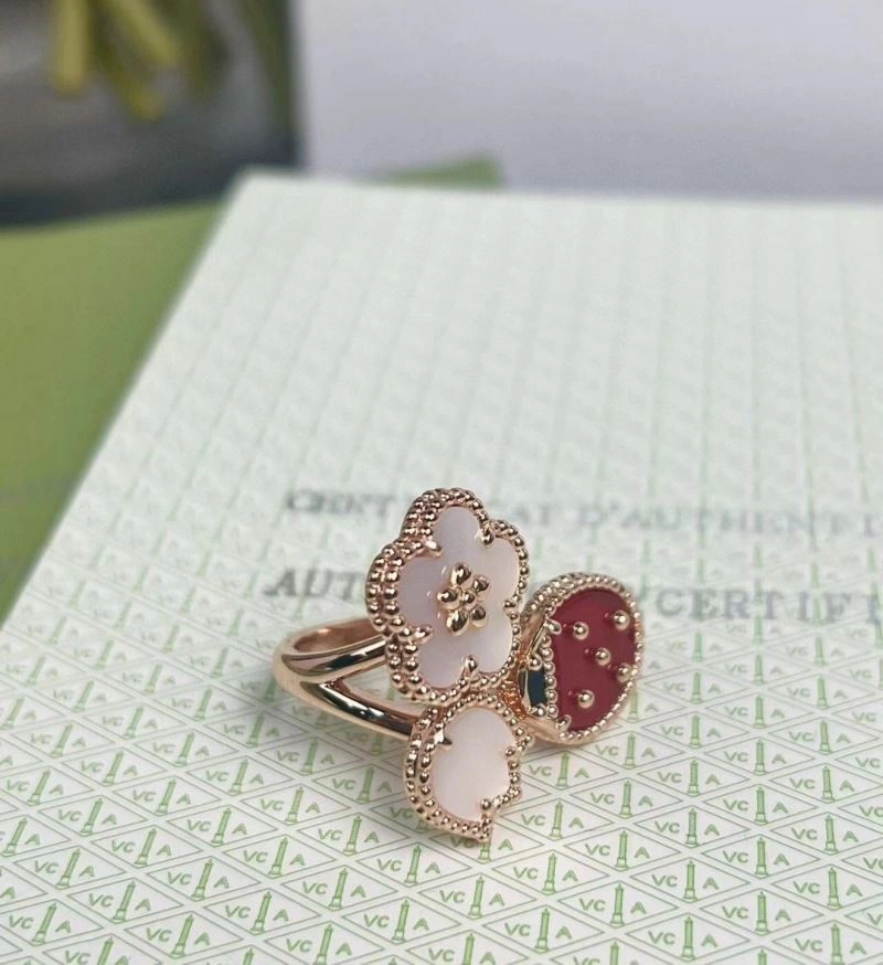 Vca Rings Seasonal 254897