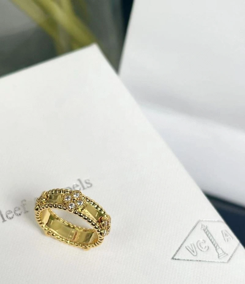 Contemporary Vca Rings 254893