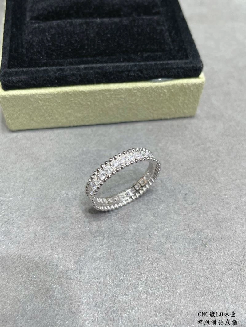 Classic Vca Rings 254863