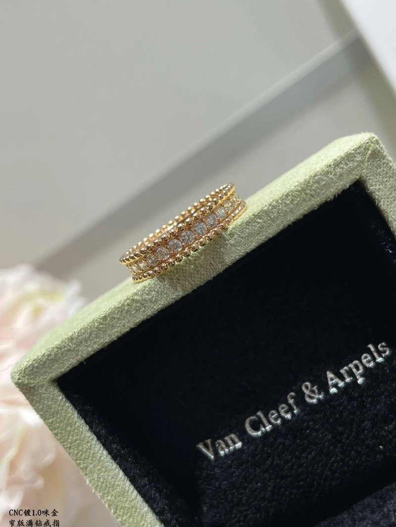 Classic Vca Rings 254863