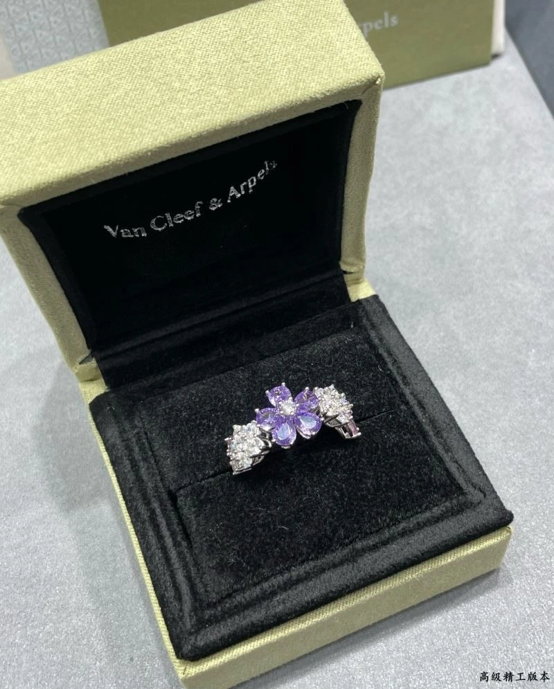 Vca Rings Bold 254588
