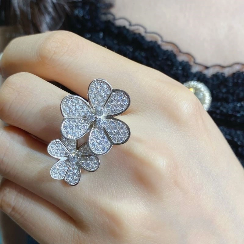 Youthful Vca Rings 254576