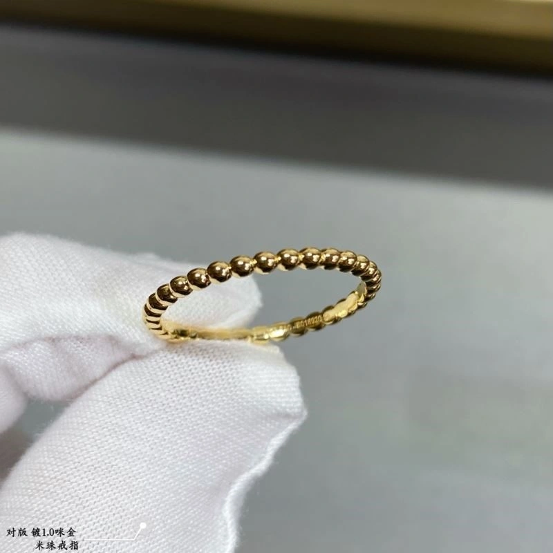 Comfortable Vca Rings 254601