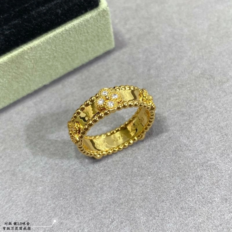 Sporty Vca Rings 254595