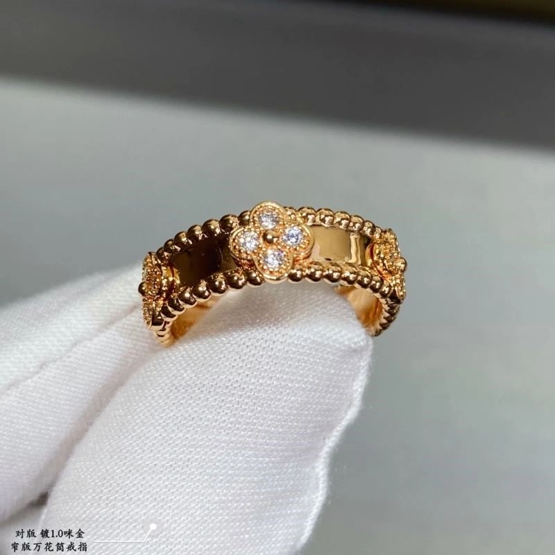 Sporty Vca Rings 254595