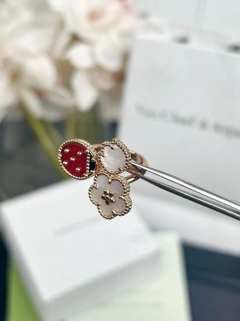 Vca Rings Timeless 254484