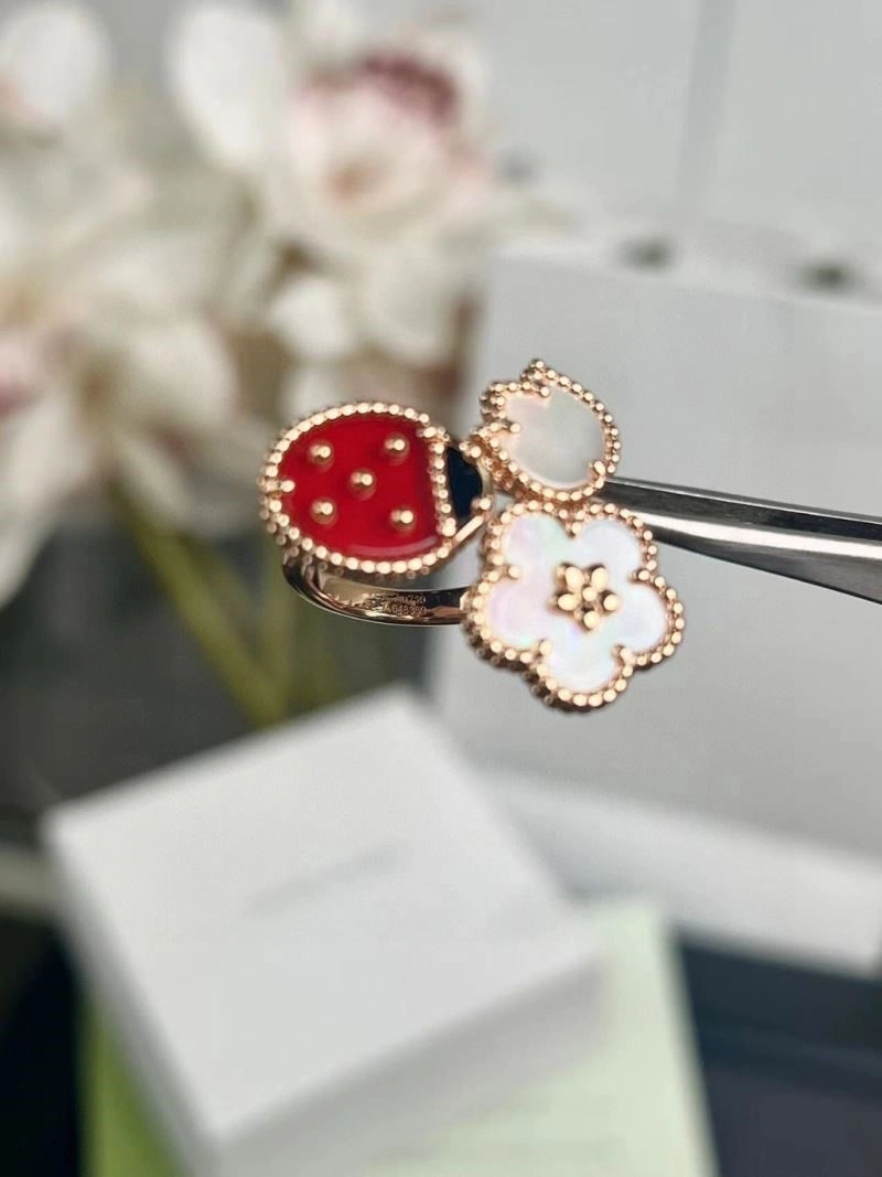 Vca Rings Timeless 254484