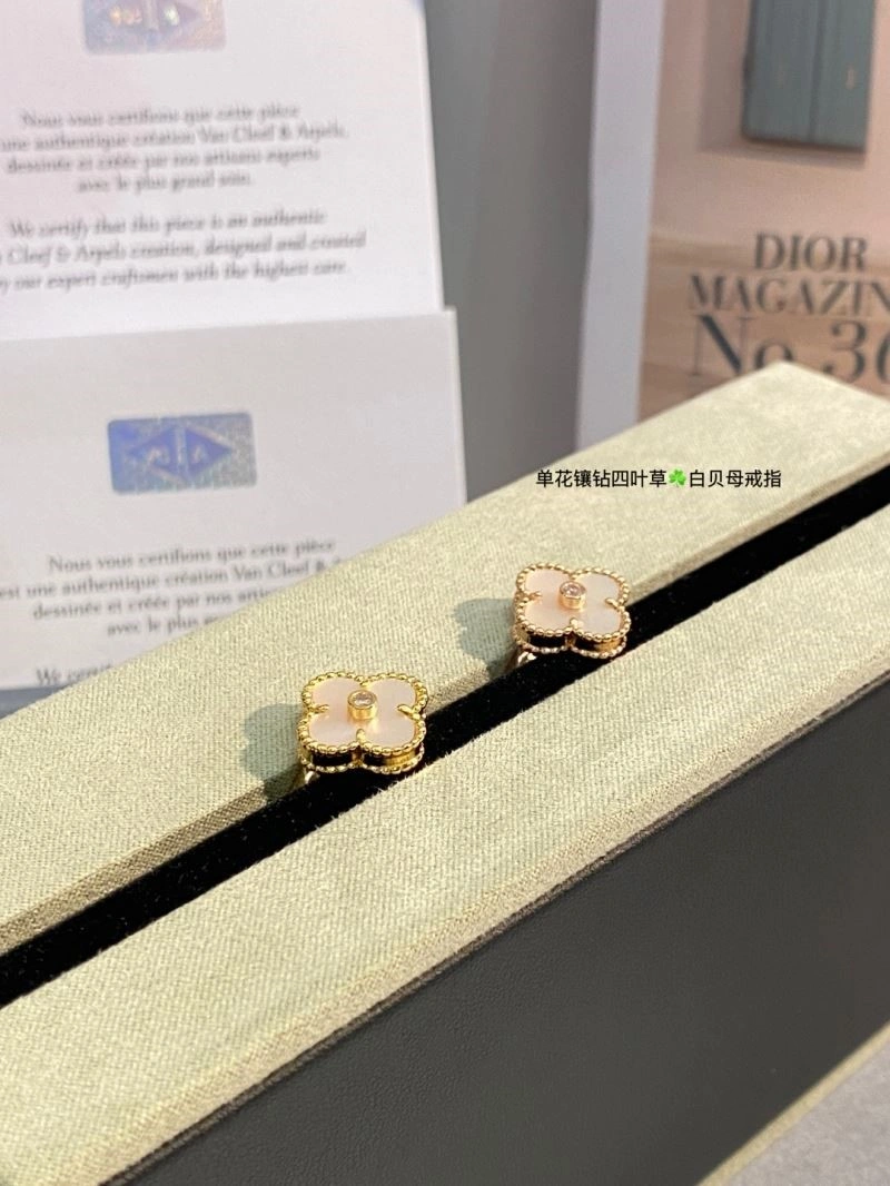 Vca Rings Original 254275