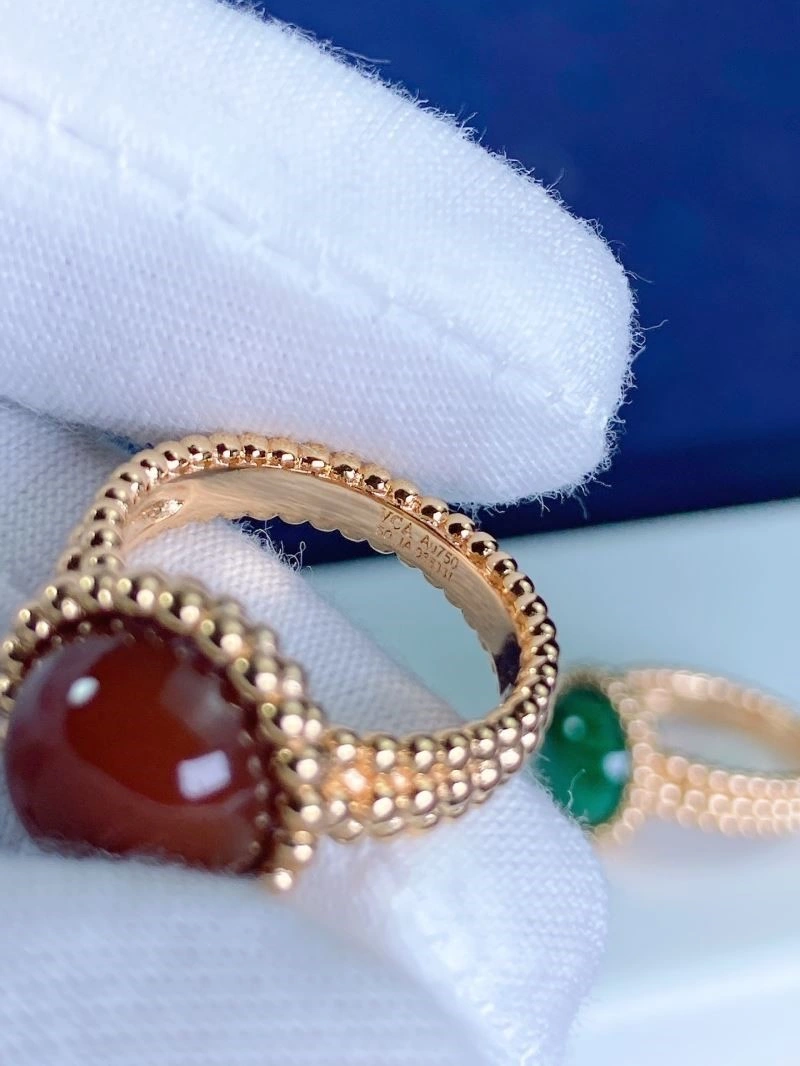 Classic Vca Rings 254173