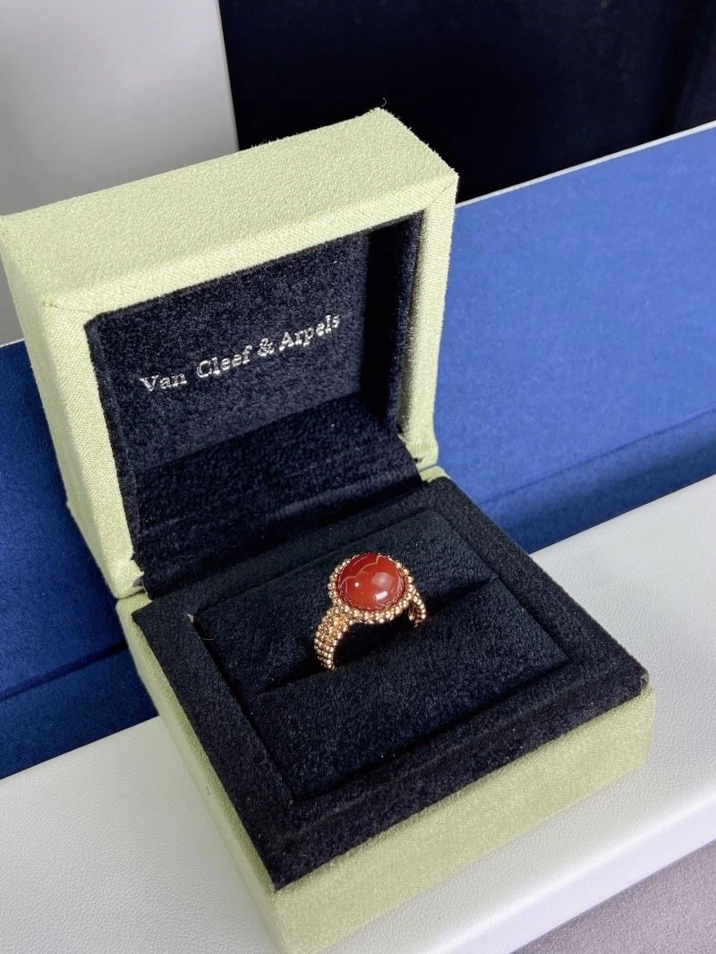 Classic Vca Rings 254173