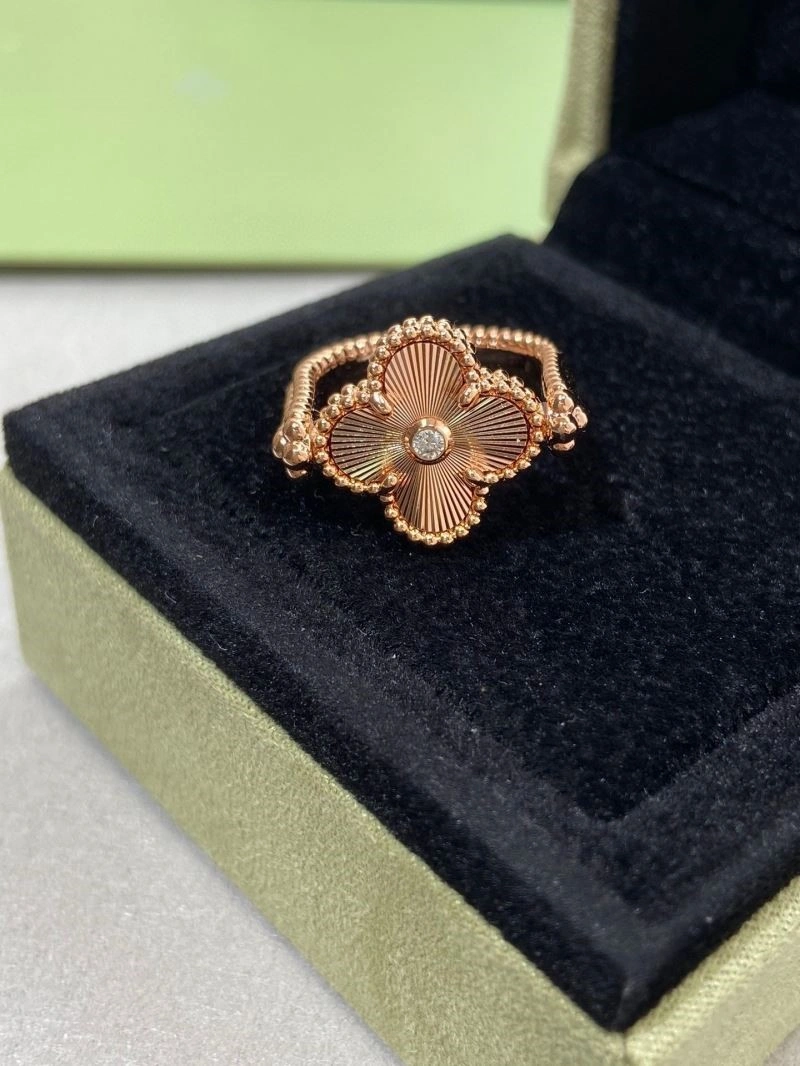 Vca Rings Original 254166