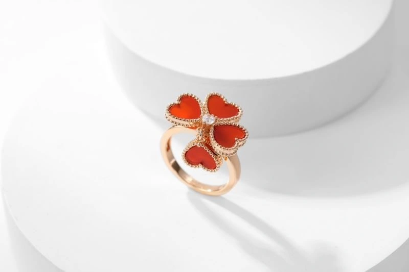 Comfortable Vca Rings 254156