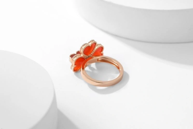 Comfortable Vca Rings 254156
