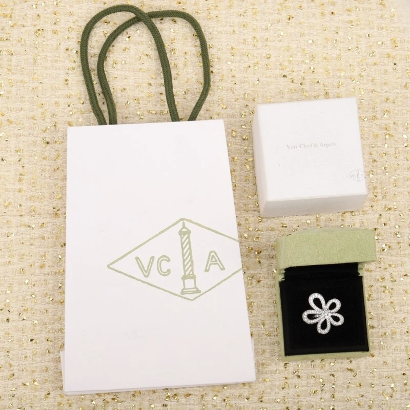 Cozy Vca Rings 254002