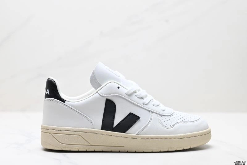 Veja Shoes Versatile 2829
