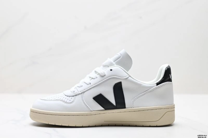 Veja Shoes Versatile 2829