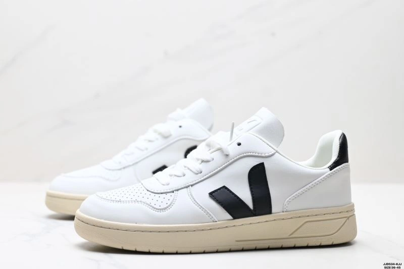 Veja Shoes Versatile 2829