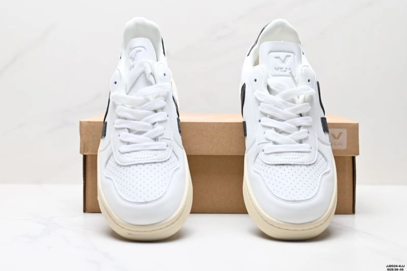 Veja Shoes Versatile 2829