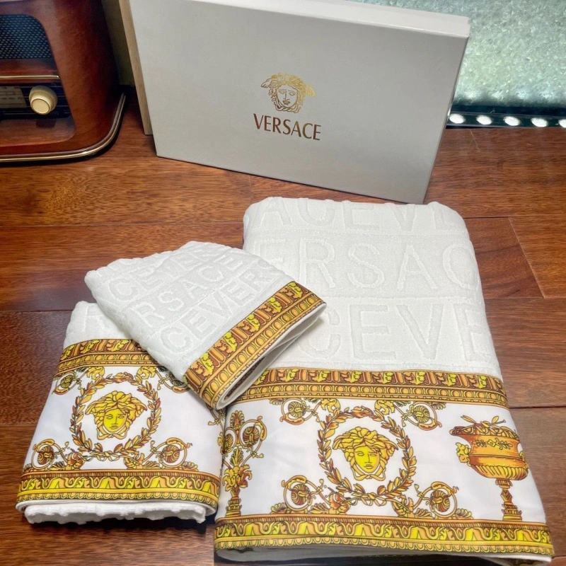 Sporty Versace Bath Towel 255675