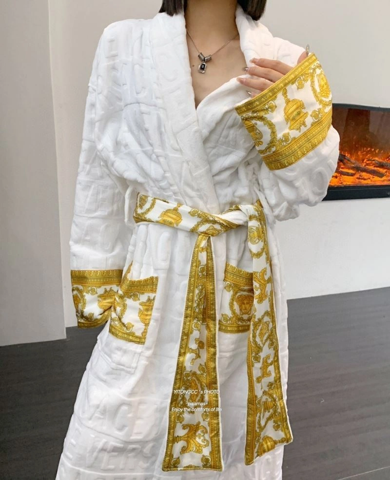 Elegant Versace Bathrobe 255704