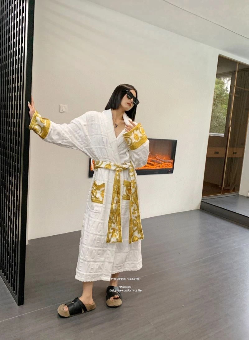 Elegant Versace Bathrobe 255704