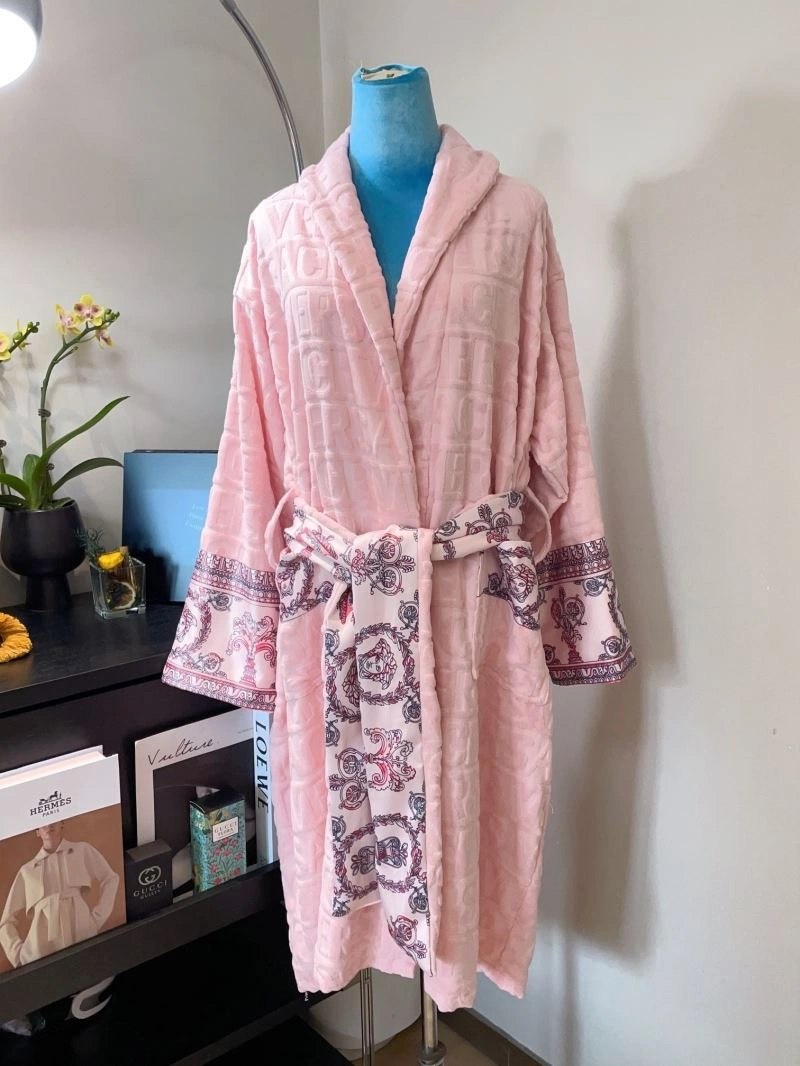 Flexible Versace Bathrobe 255686