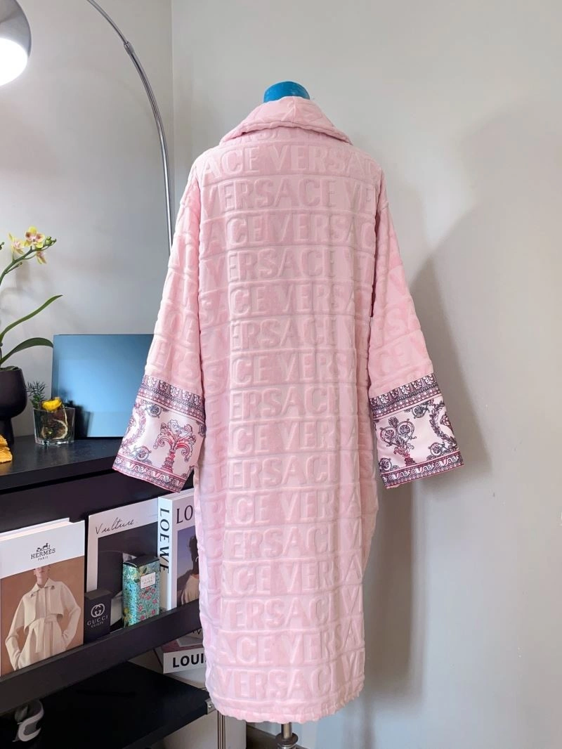 Flexible Versace Bathrobe 255686