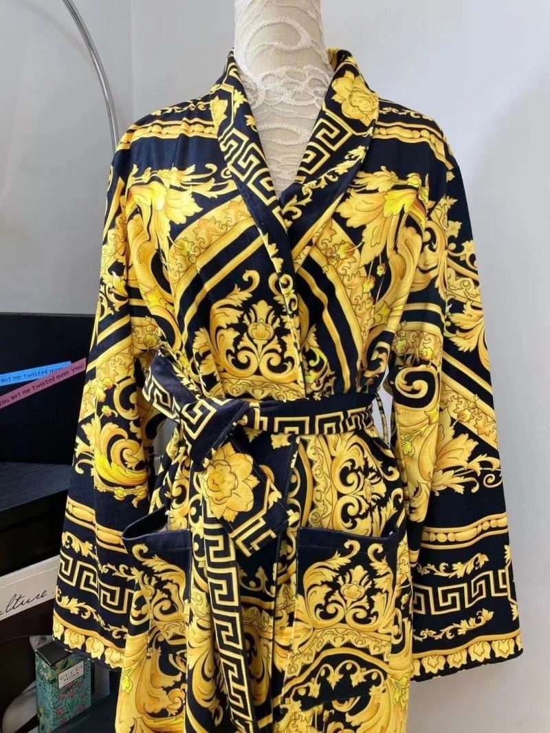 Sustainable Versace Bathrobe 255700