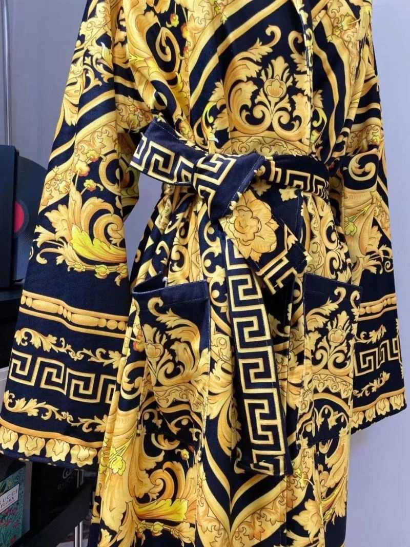 Sustainable Versace Bathrobe 255700