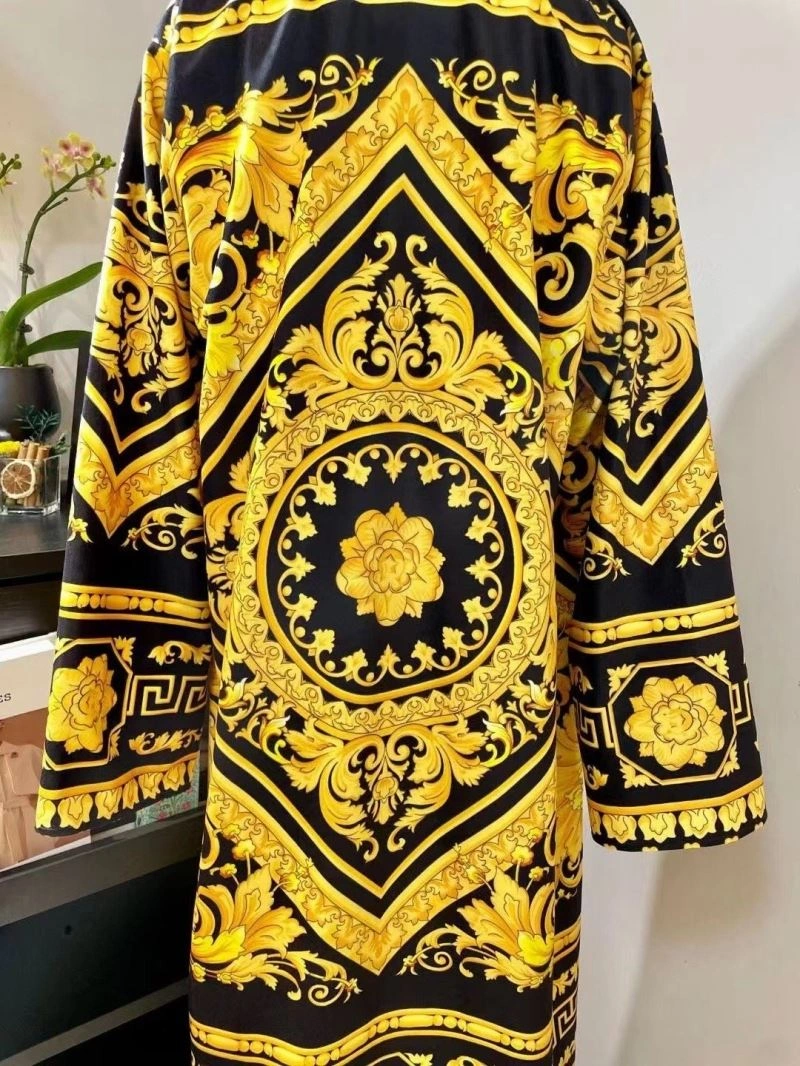 Sustainable Versace Bathrobe 255700