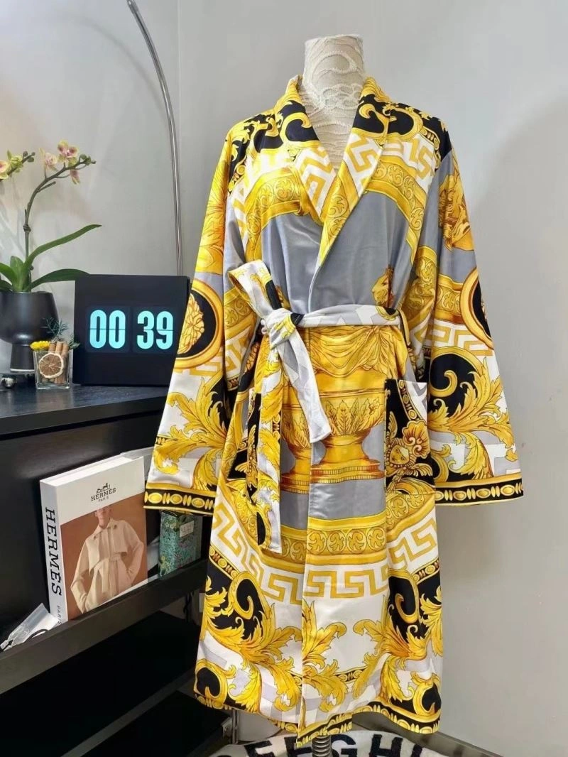 Functional Versace Bathrobe 255684