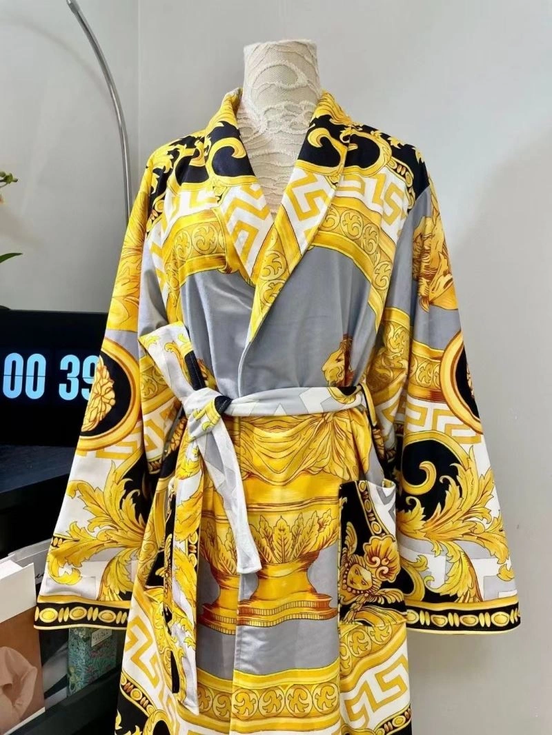 Functional Versace Bathrobe 255684