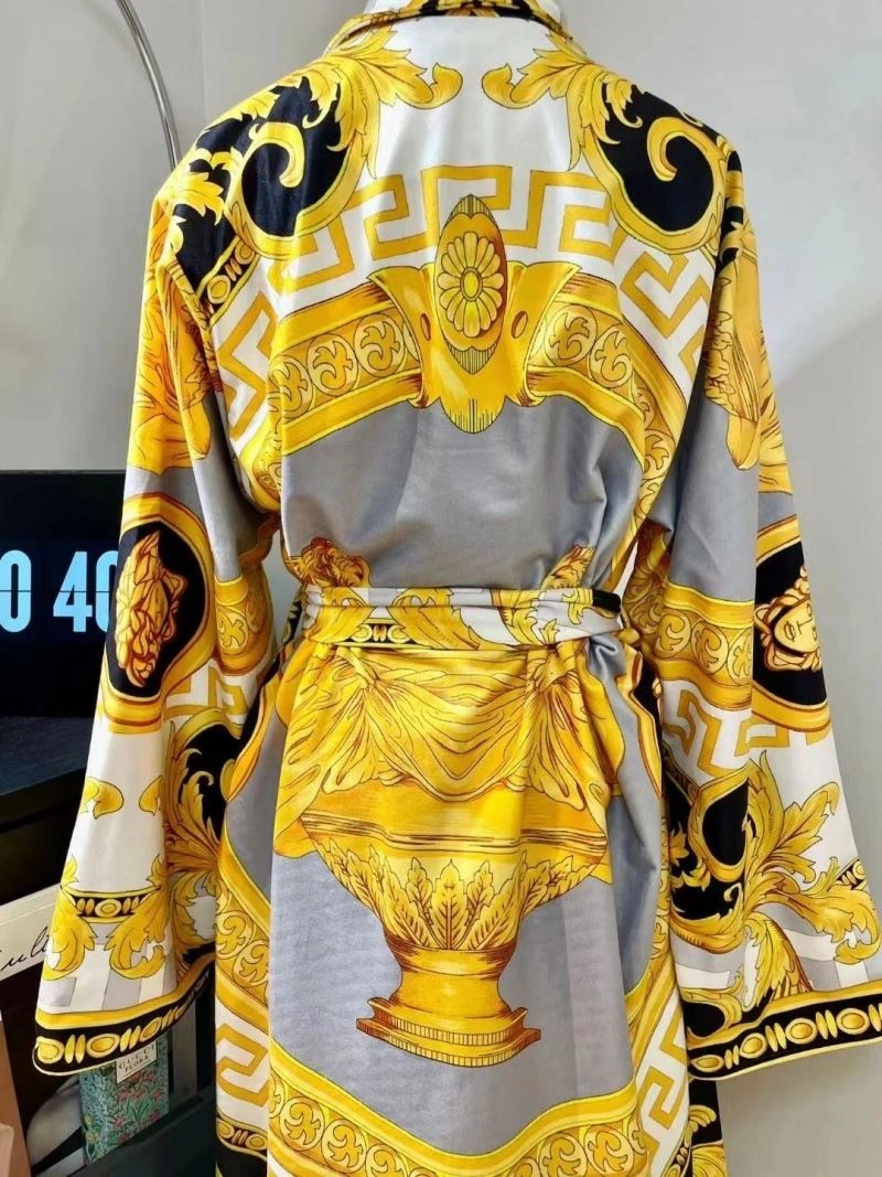 Functional Versace Bathrobe 255684