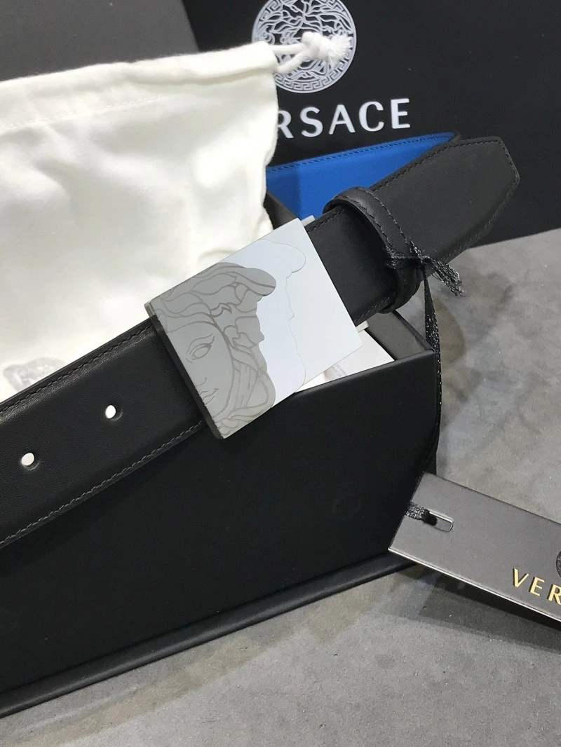 Versace Belts Sleek 305586