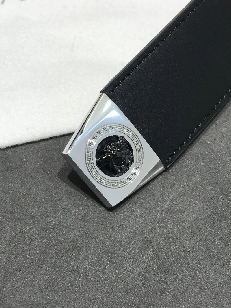 Chic Versace Belts 305340