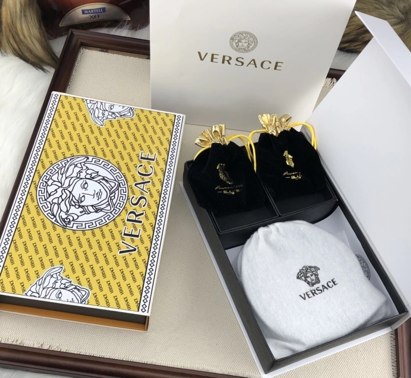 Trendsetting Versace Belts 305274