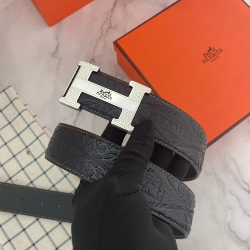 Supportive Versace Belts 304399