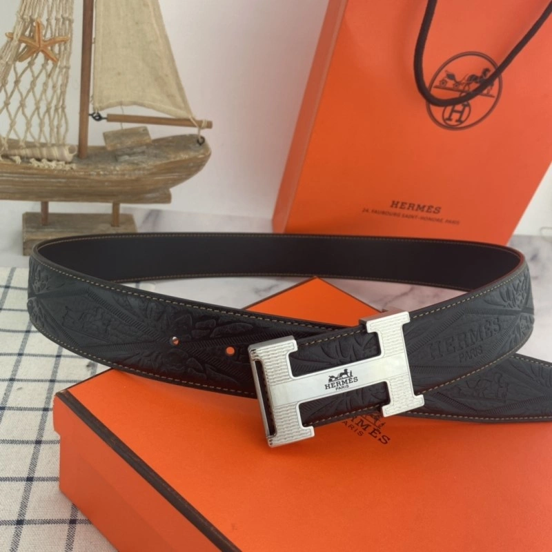 Supportive Versace Belts 304399