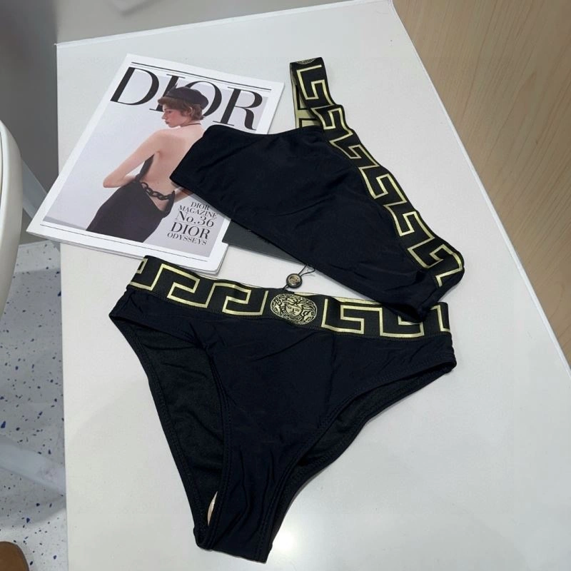 FashionForward Versace Bikins 255740