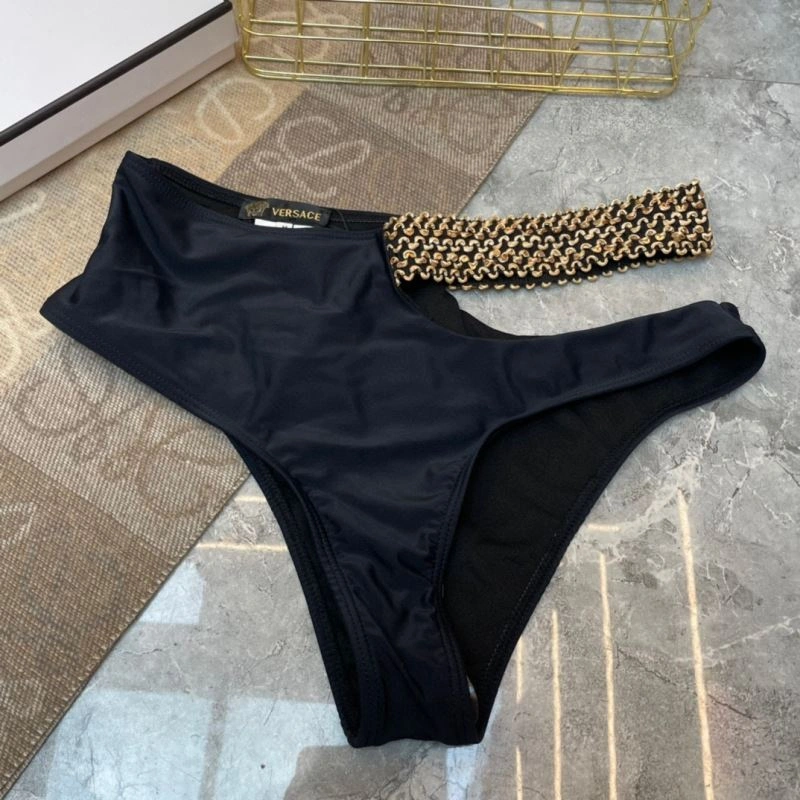 WellDesigned Versace Bikins 256180