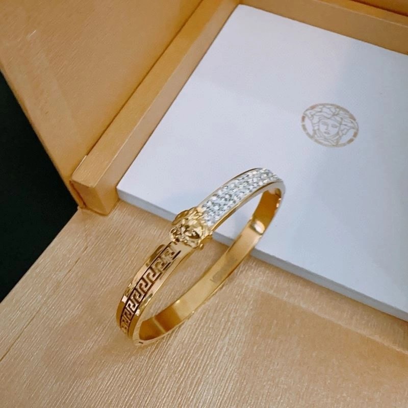 Casual Versace Bracelets 213189